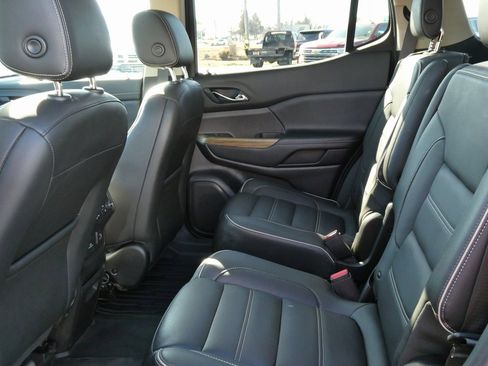 Used 2019 GMC Acadia Denali image 18