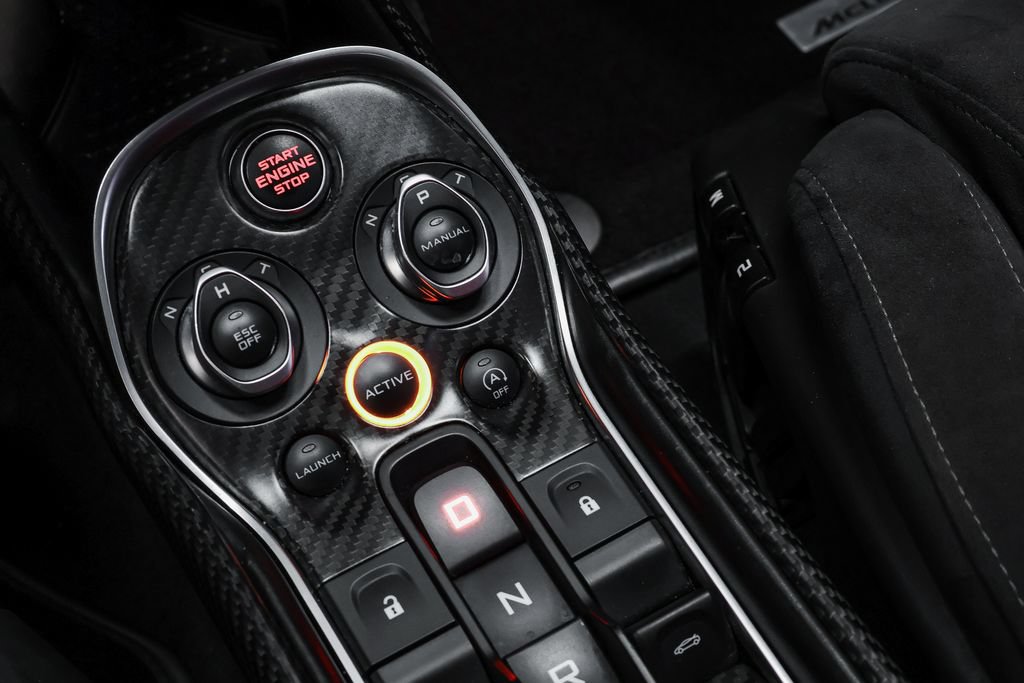 Used 2018 McLaren 570S Spider RWD image 43