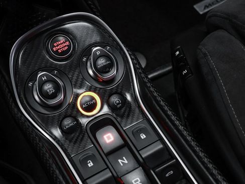 Used 2018 McLaren 570S Spider RWD image 43