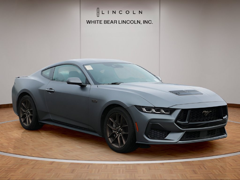 Used 2025 Ford Mustang GT Premium RWD image 3