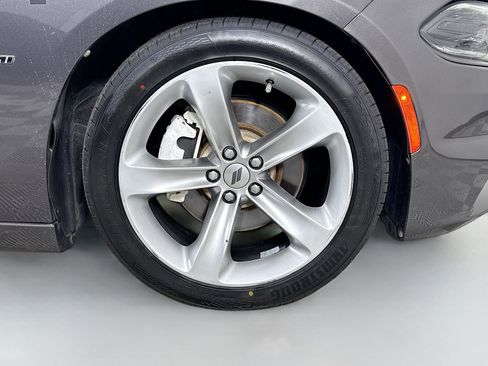 Used 2018 Dodge Charger R/T image 32