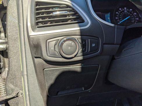 Used 2019 Ford Edge SEL w/ Equipment Group 201A image 28