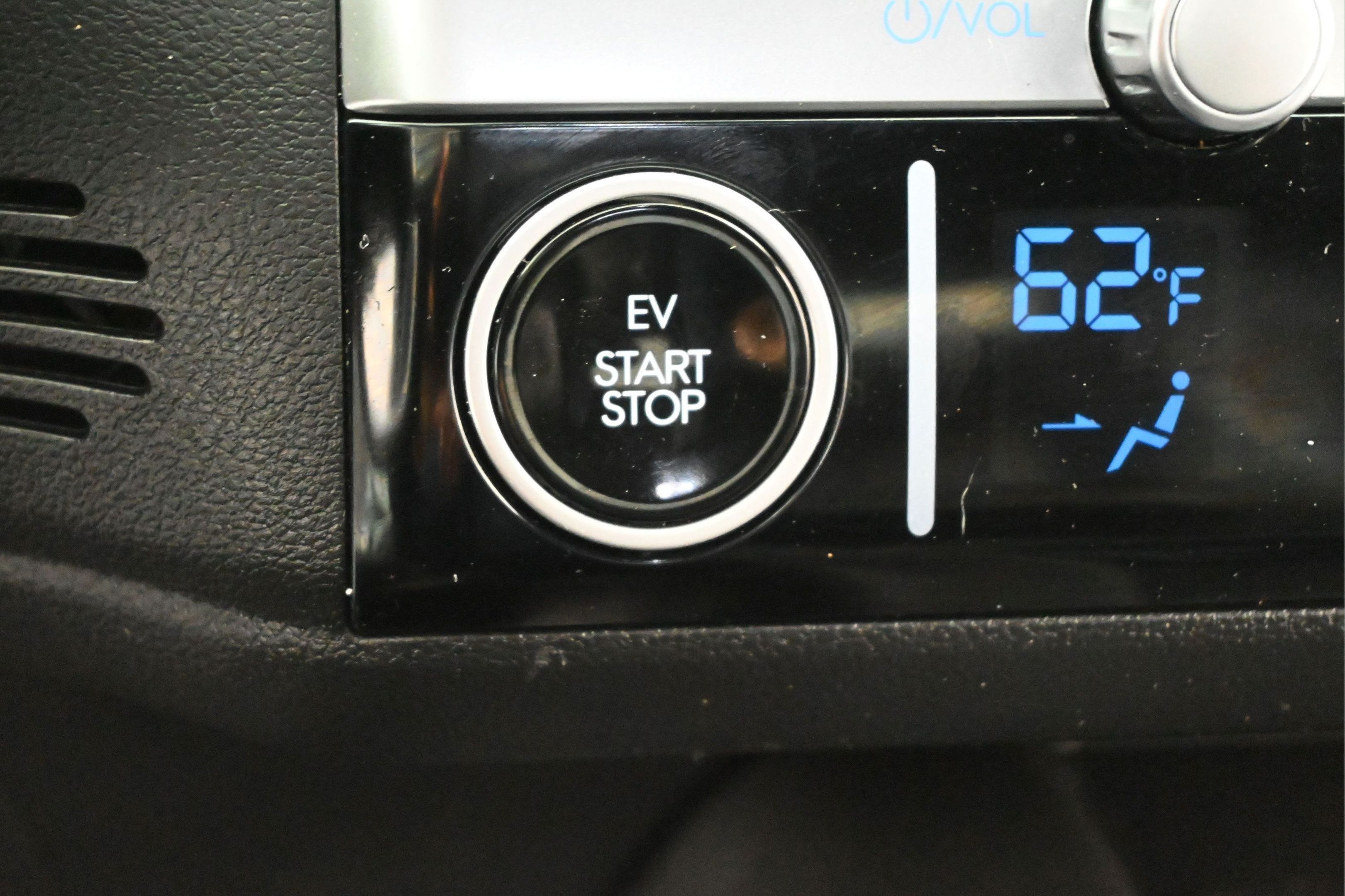 Used 2025 Hyundai Ioniq 6 SEL RWD image 20