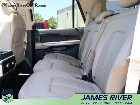 Used 2024 Ford Expedition Limited AWD/4WD image 19