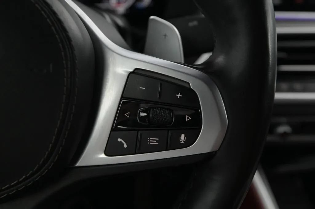 Used 2021 BMW X6 M50i AWD/4WD image 13