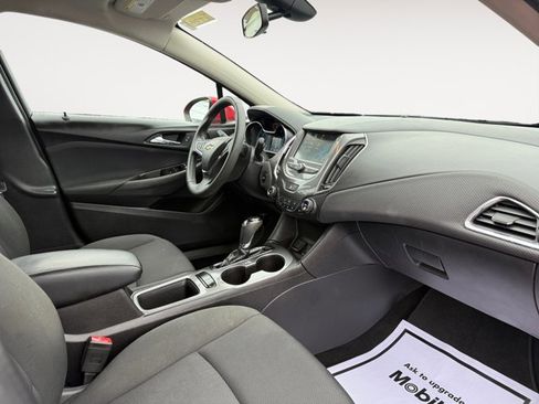 Used 2016 Chevrolet Cruze LT w/ Convenience Package image 15