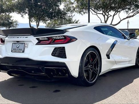 Used 2022 Chevrolet Corvette Stingray Premium Cpe w/ Z51 Performance Package image 11