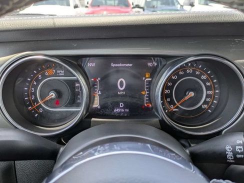 Used 2023 Jeep Wrangler Unlimited Sahara w/ LED Lighting Group AWD/4WD image 28