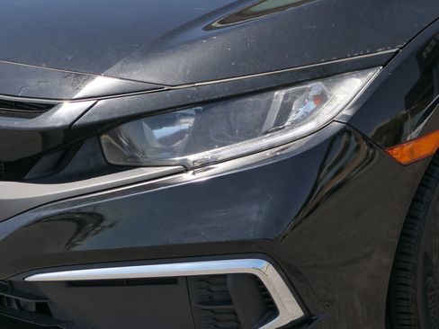 Used 2019 Honda Civic LX image 9