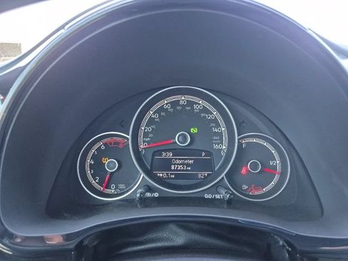 Used 2019 Volkswagen Beetle 2.0T S FWD image 25
