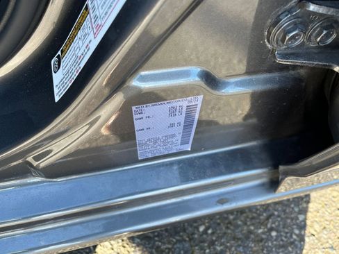 Used 2025 Nissan Altima 2.5 SV FWD image 30