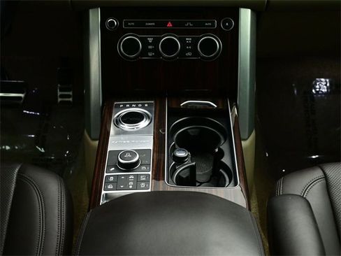 Used 2017 Land Rover Range Rover Supercharged image 5