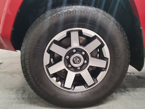 Used 2022 Toyota 4Runner TRD Off-Road Premium image 40