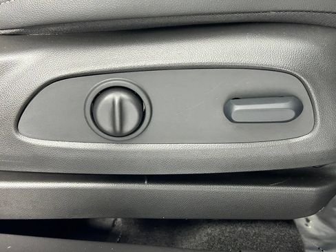 Used 2023 Buick Encore GX Essence w/ Experience Buick Package AWD/4WD image 10