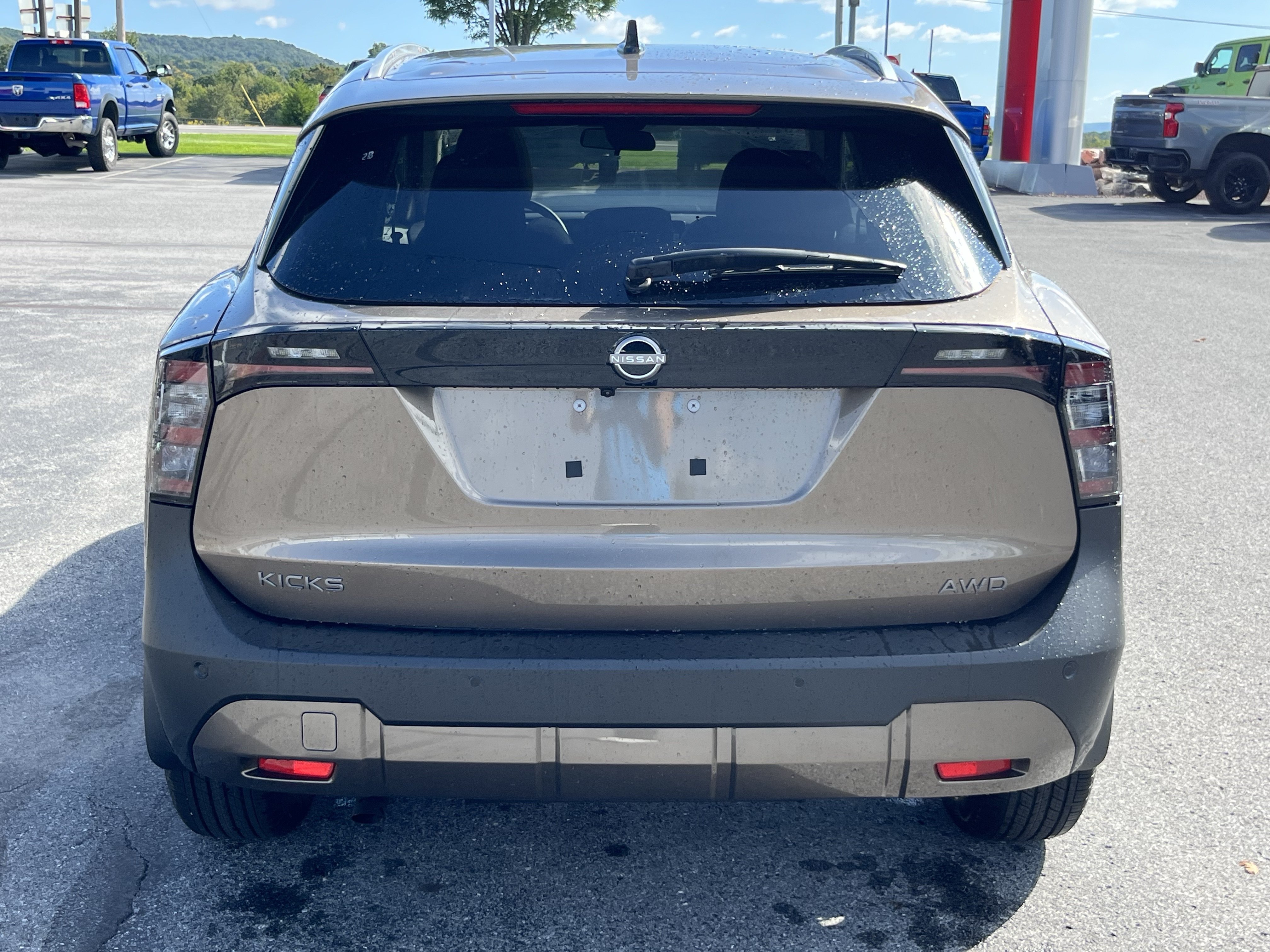 New 2026 Nissan Kicks SV w/ SV Premium Package AWD/4WD image 6