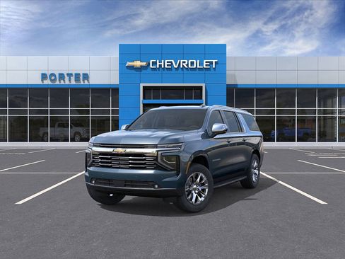 New 2025 Chevrolet Suburban Premier image 8