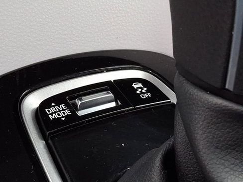 Certified 2025 Toyota Corolla SE w/ SE Premium Package FWD image 26