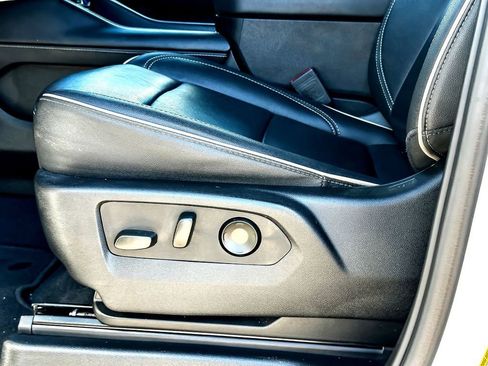 Used 2024 Chevrolet Tahoe Premier image 13