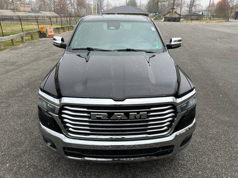 Used 2025 RAM 1500 Laramie image 9