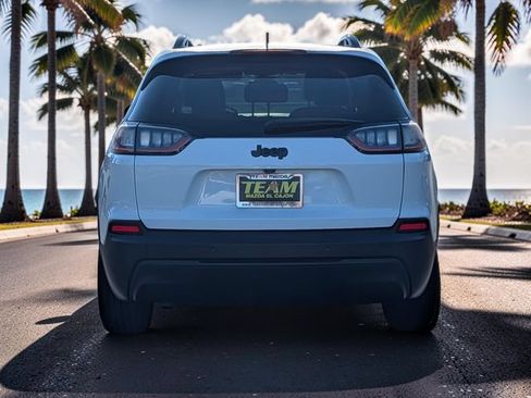 Used 2021 Jeep Cherokee Latitude Plus FWD image 6
