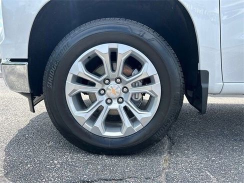 Used 2025 Chevrolet Silverado 1500 LTZ w/ Technology Package image 10