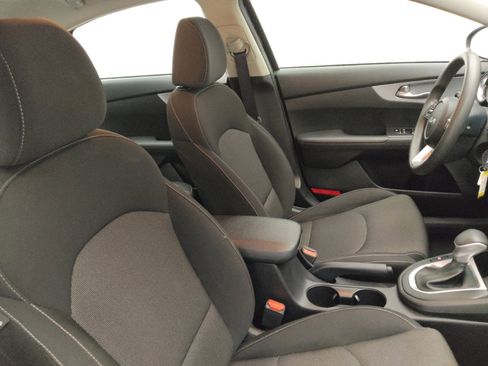 Used 2023 Kia Forte LXS FWD image 21