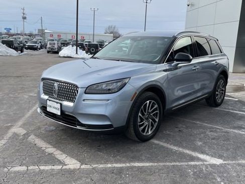 Used 2022 Lincoln Corsair AWD w/ Equipment Group 101A image 2