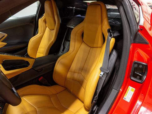 Used 2023 Chevrolet Corvette Z06 w/ Z07 Performance Package image 13