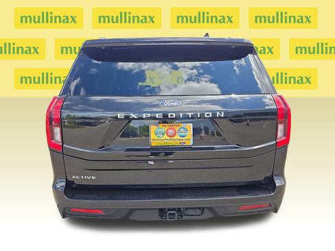 Used 2025 Ford Expedition Active AWD/4WD image 33