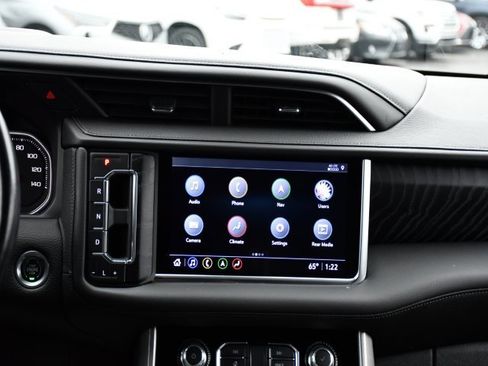 Used 2021 GMC Yukon Denali w/ Denali Premium Package image 31