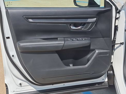 Used 2023 Honda CR-V EX image 12