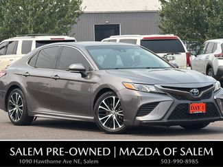 Used 2020 Toyota Camry SE w/ Sunroof Package FWD 360° Tour