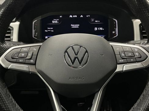 Used 2022 Volkswagen Atlas Cross Sport SEL Premium R-Line image 18