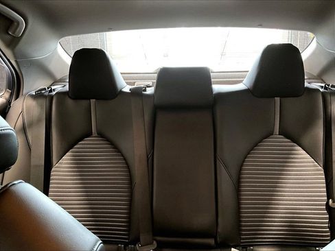 Used 2023 Toyota Camry SE w/ Cold Weather Package image 15