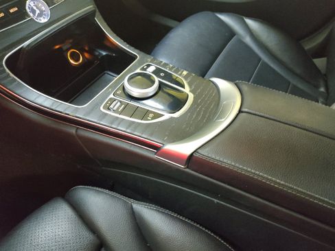 Used 2018 Mercedes-Benz C 300 Sedan w/ Premium Package image 26