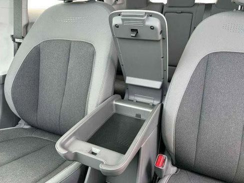 New 2025 Hyundai Ioniq 5 SE RWD image 18