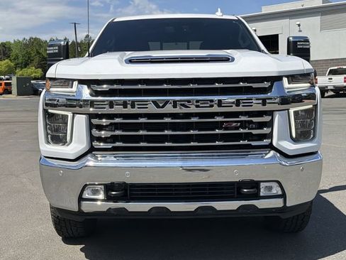 Used 2021 Chevrolet Silverado 2500 LTZ w/ LTZ Convenience Package AWD/4WD image 15