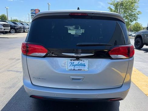 New 2026 Chrysler Voyager LX FWD image 9