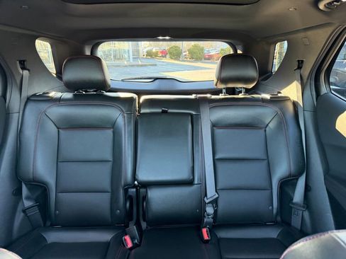 Used 2023 Chevrolet Equinox RS w/ RS Leather Package image 16