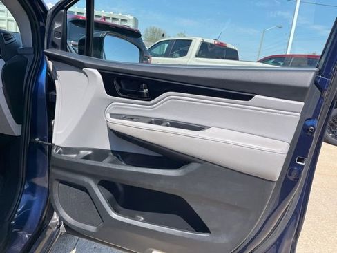 Used 2022 Honda Odyssey Touring image 17