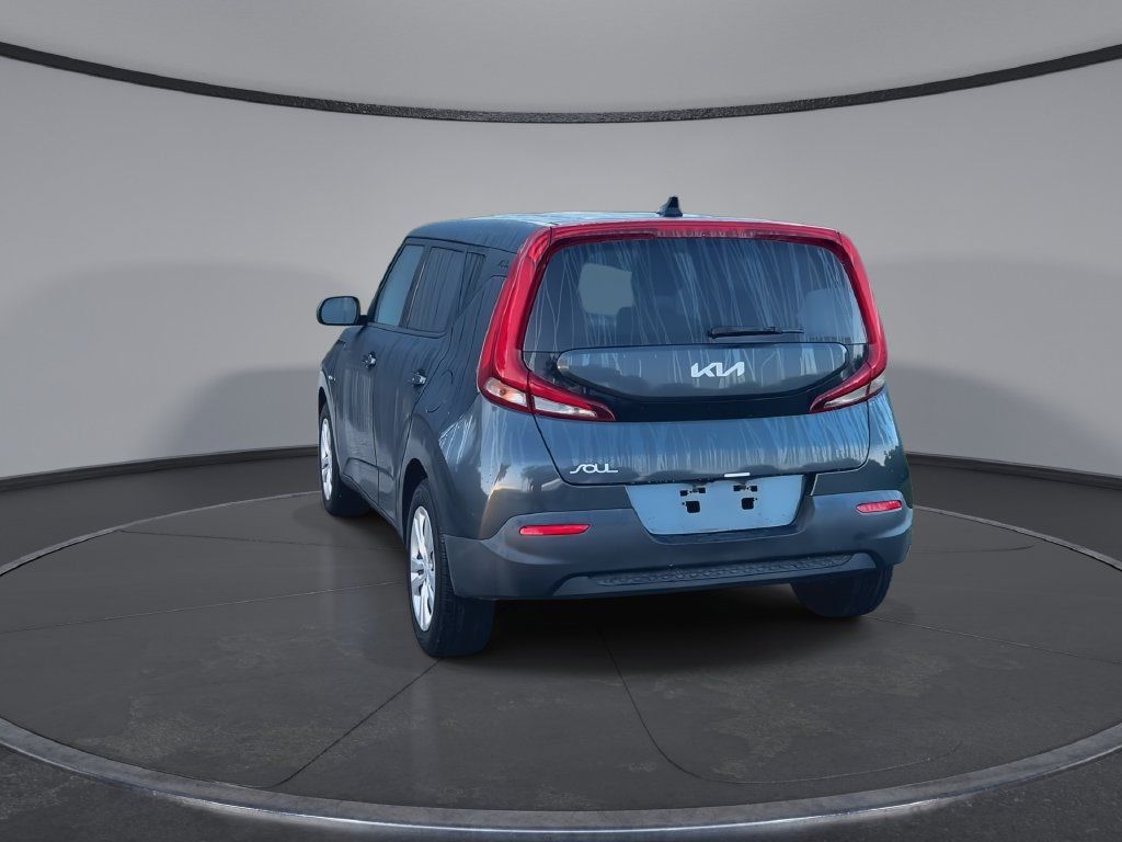 Used 2022 Kia Soul LX FWD image 7