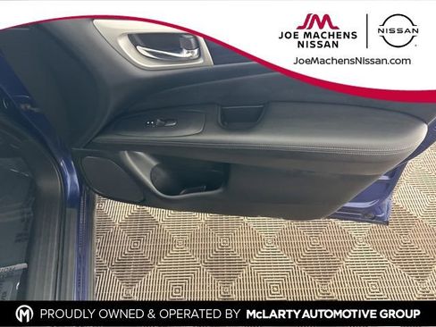 Used 2020 Nissan Pathfinder S FWD image 19
