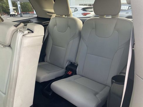 Used 2019 Volvo XC90 T5 Momentum w/ Protection Package Premier image 26