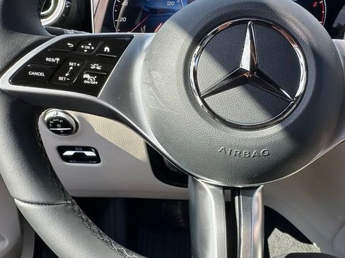 New 2027 Mercedes-Benz GLC 300 4MATIC image 21