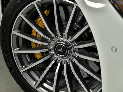 Used 2019 Mercedes-Benz AMG GT 63 S w/ Driver Assistance Package image 4