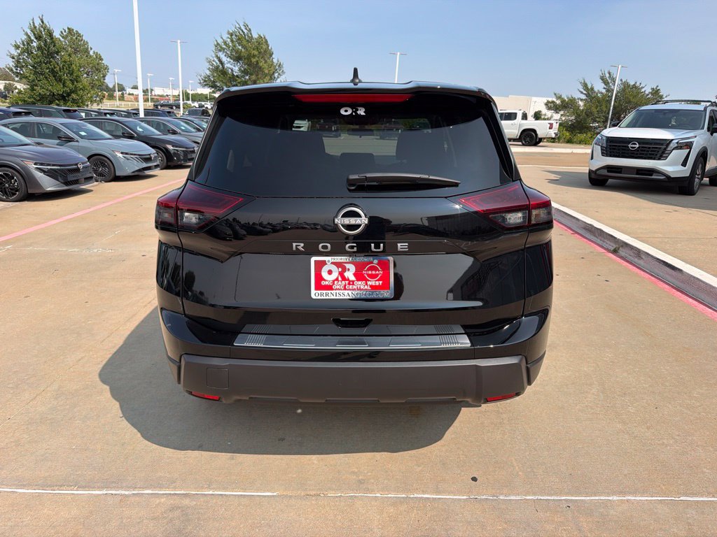 New 2026 Nissan Rogue SV FWD image 4