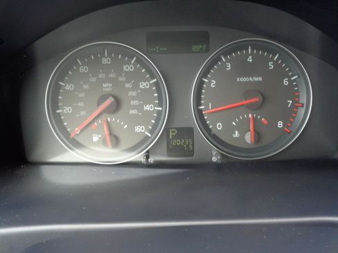 Used 2007 Volvo C70 T5 FWD image 8