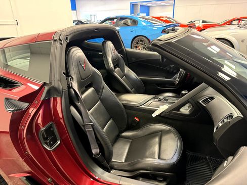 Used 2017 Chevrolet Corvette Z06 w/ Chrome Badge Package image 14