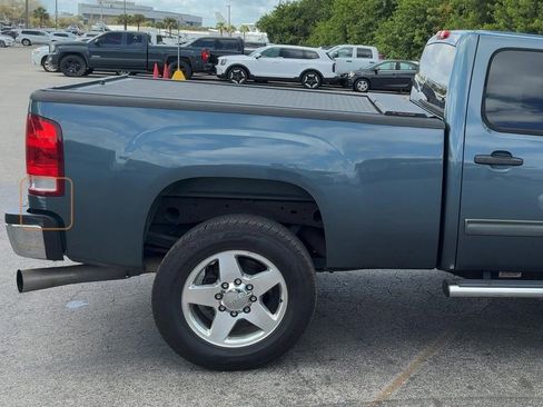 Used 2014 GMC Sierra 2500 SLE w/ SLE Preferred Package image 13