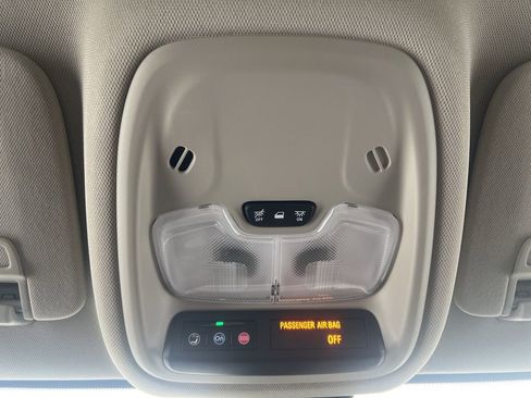 Used 2025 Buick Encore GX Preferred image 22